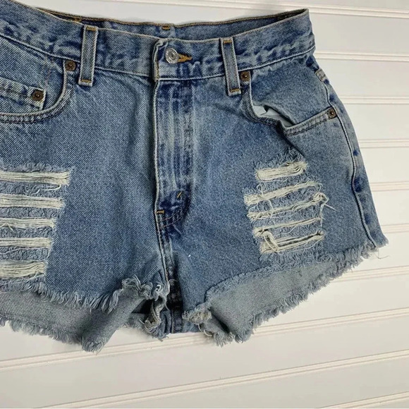 Vintage Levis 569 Denim Shorts - Picture 6 of 7